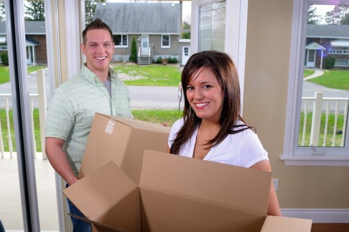 Moving van service in Covent Garden for local home and business removals